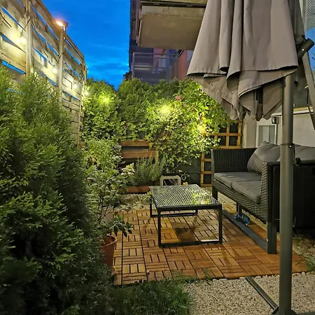 Aero Garden 5 Min To Airport Parking Apartament